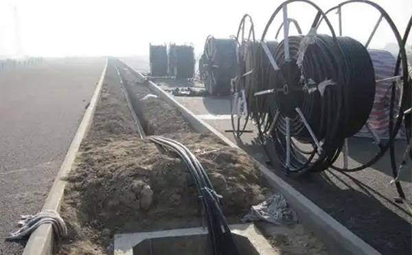 现代通信网络建设指南:卓尼光缆施工全流程技术解析与质量控制 现代通信网络建设指南:卓尼光缆施工全流程技术解析与质量控制